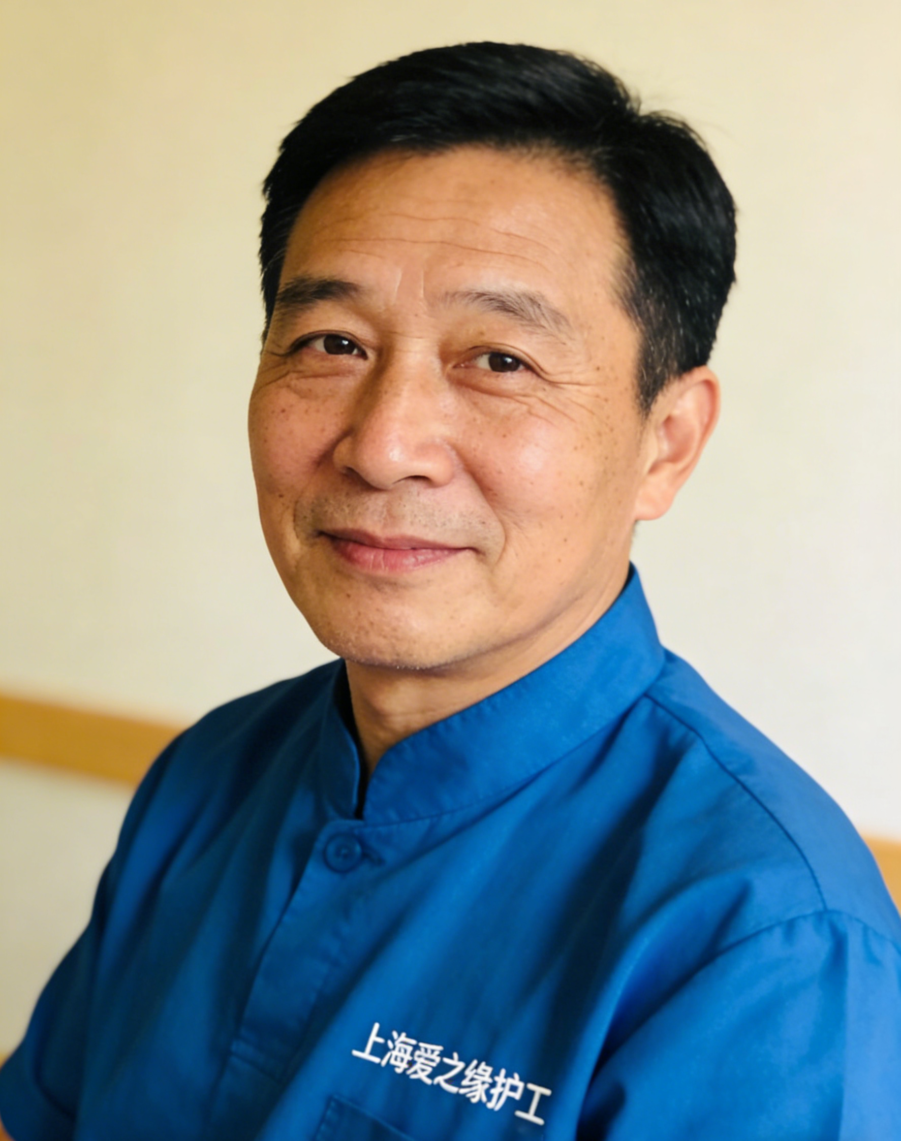 上海男护工服务|力气大、更专业,适配男性病人照护 上海男护工服务|力气大、更专业,适配男性病人照护